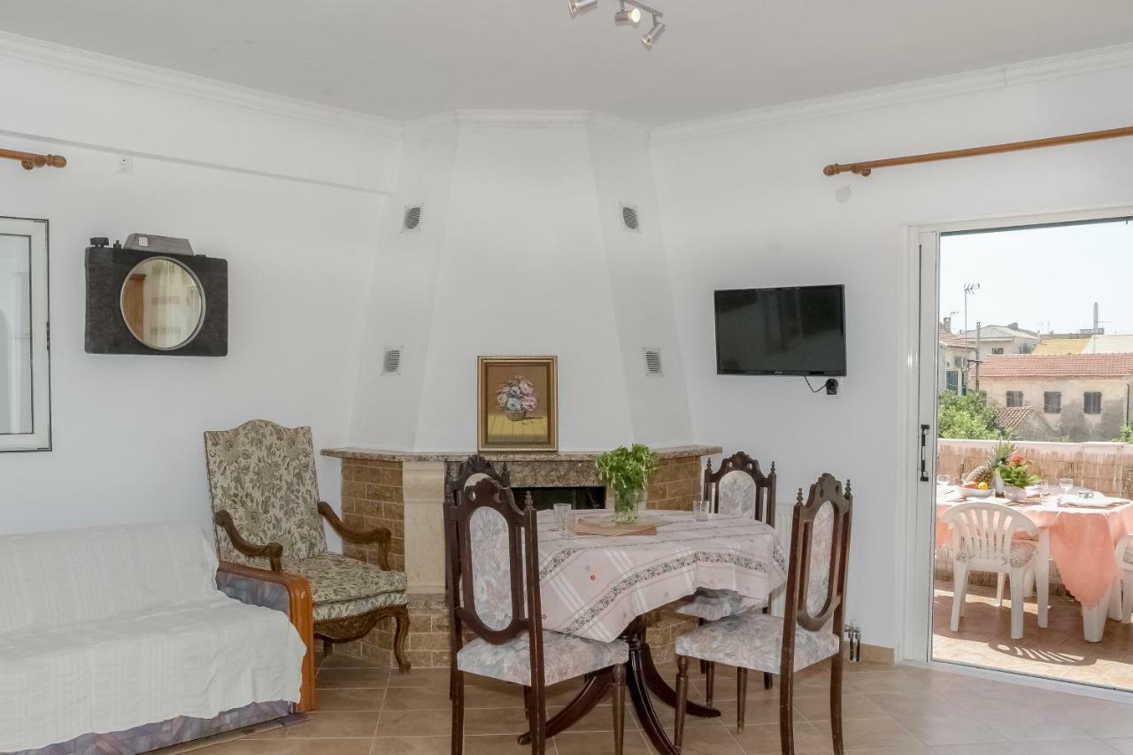 Modern Flat With Beautiful Views In South Of Corfu Apartman Lefkími Kültér fotó