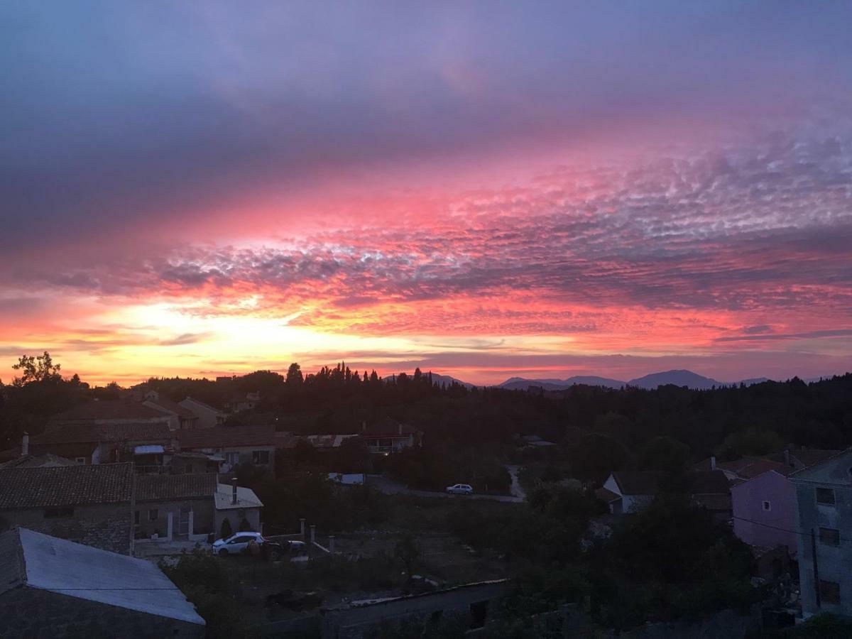Modern Flat With Beautiful Views In South Of Corfu Apartman Lefkími Kültér fotó